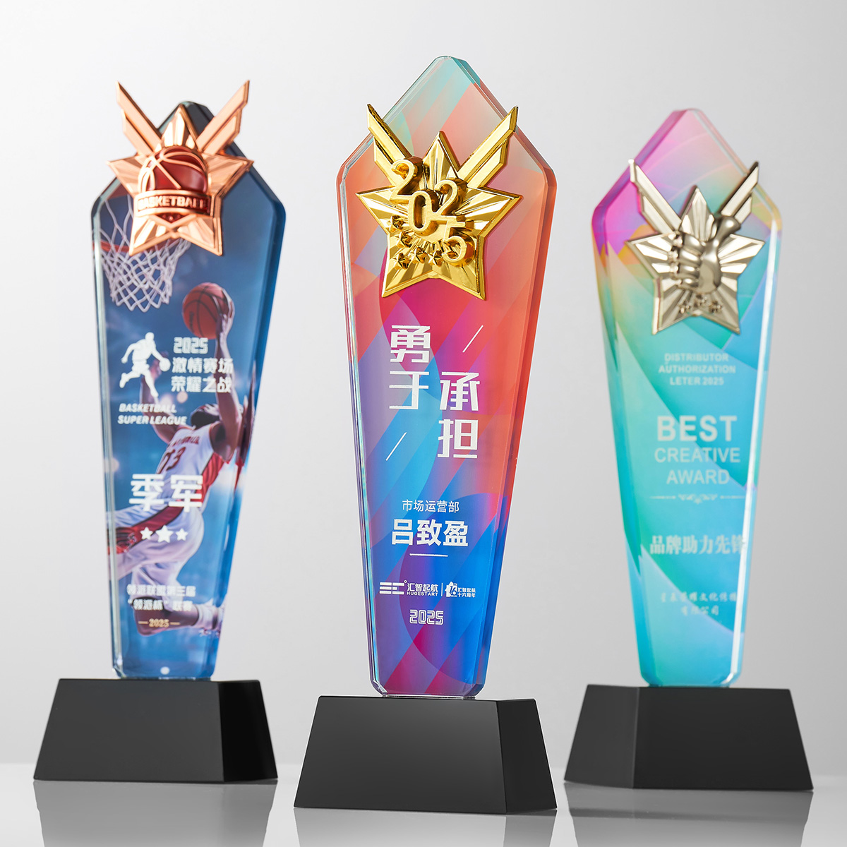 1pc 2025 New Desin Trophy Gold - Badminton Cup recensione e prezzo
