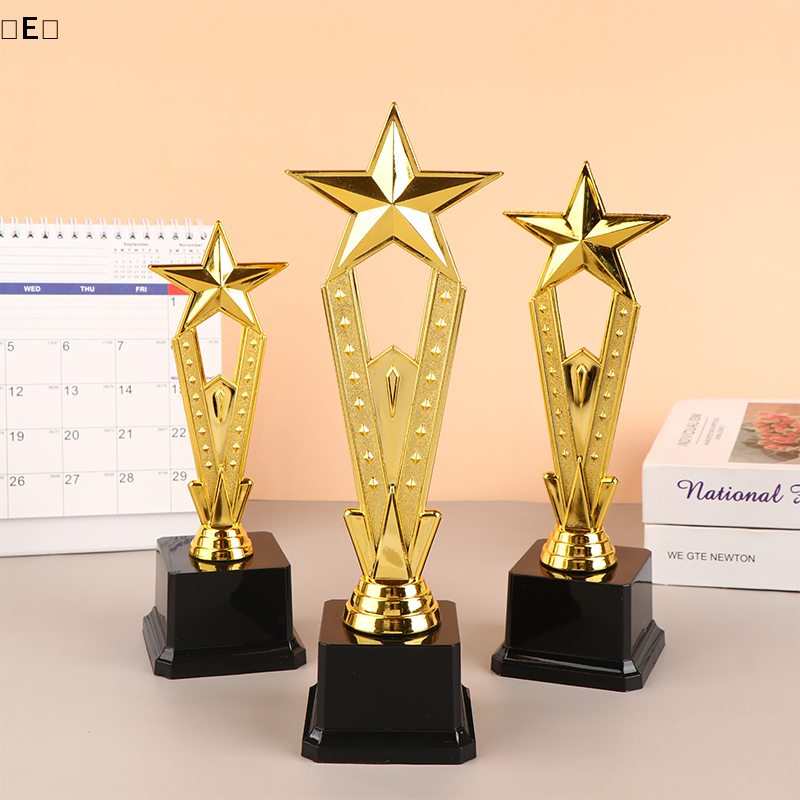 〔E〕1Pcs Children Award Trophy  - Badminton Cup recensione e prezzo